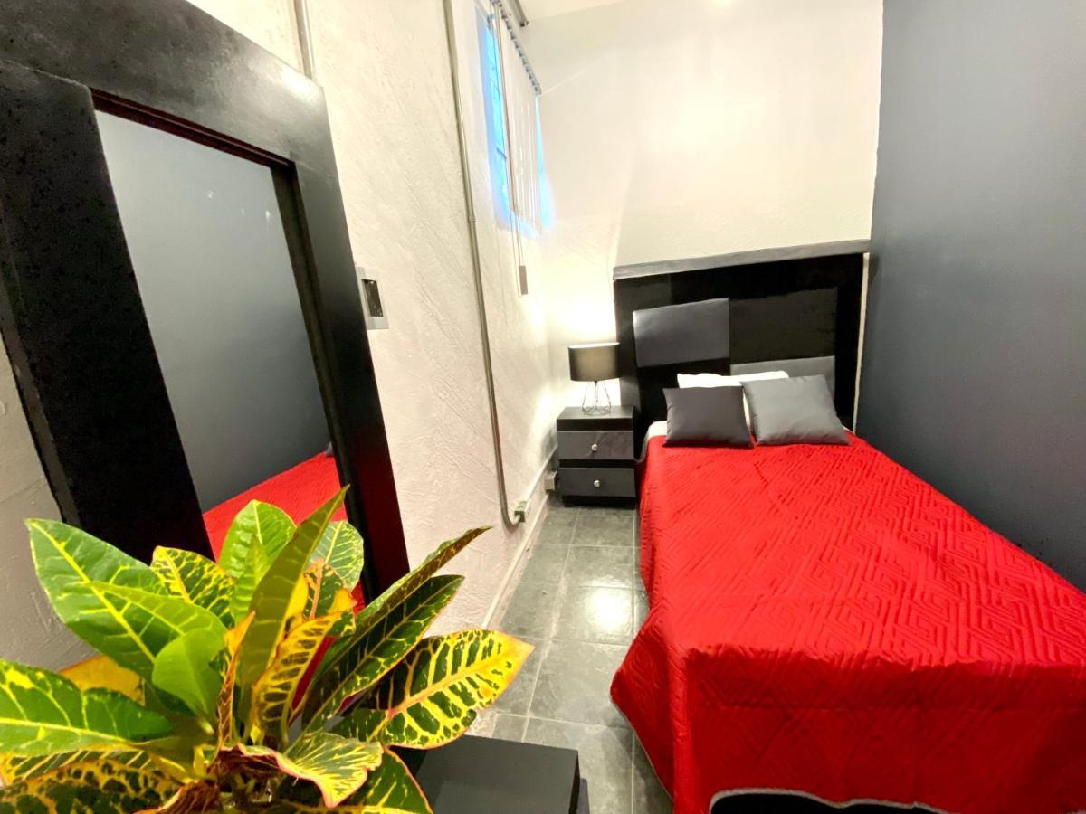 مدينة مكسيكو Roomies Hostel Reforma-El Angel المظهر الخارجي الصورة